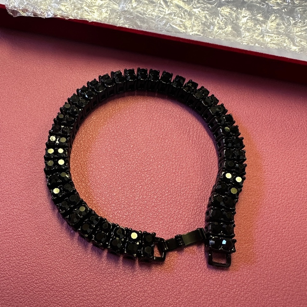 Elegant Black Bracelet Tennis
